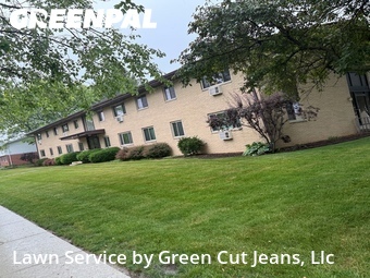 Lawn Care nearby Delavan, IL, 