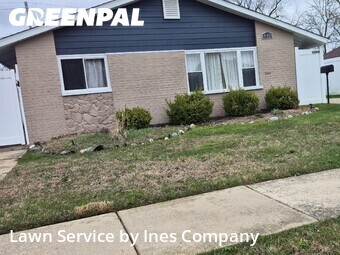 Lawn mowed in Oak Forest, 60452