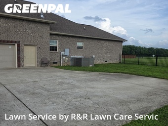 Lawn Mowing nearby Gallatin, TN, 