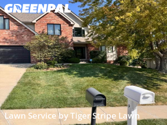 Lawn Maintenance nearby Papillion, NE, 