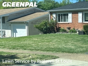 Lawn Maintenance nearby Maryland Heights, MO, 