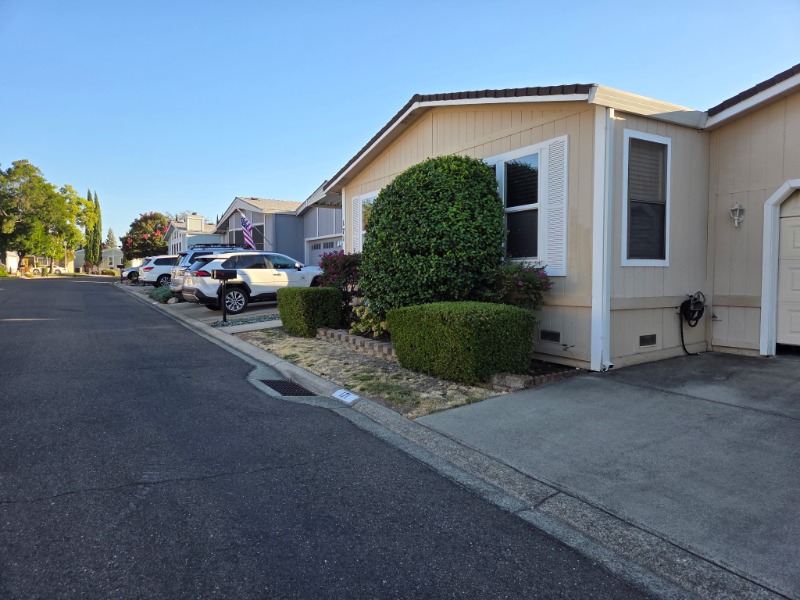 Lawn mowing work by Dst Landscaping in Fairfield, CA