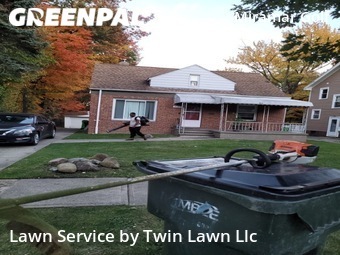 Lawn Maintenance nearby South Euclid, OH, 