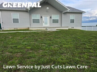 Lawn Mowing nearby Lebanon, IL, 