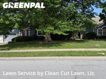 Lawn Maintenance nearby Lee's Summit, MO, 