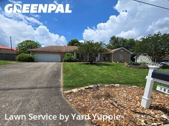 Yard Cuttingin Clarksville,37043,Lawn Service by Yard Yuppie, work completed in Jun , 2026