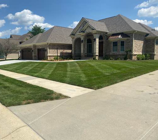 Lawn Care Service in Indianapolis, IN, 46234