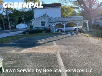 Lawn Cutin Ferguson,63135,Lawn Care Service by Bee Star Services Llc, work completed in Dec , 2025