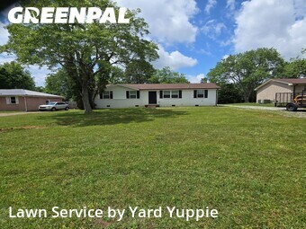 Lawn Cuttingin Clarksville,37042,Lawn Mow by Yard Yuppie, work completed in Jun , 2026