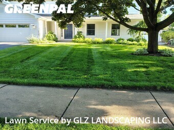 Yard Cutting nearby Lake Bluff, WI, 