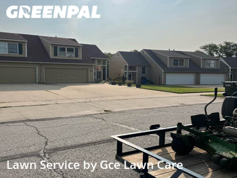 Lawn Mowing Service nearby Lawrence, KS, 