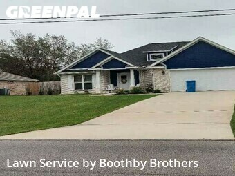 Lawn Maintenance nearby Navarre, FL, 