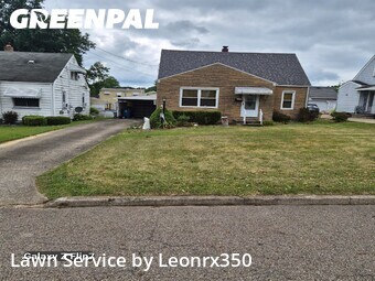Yard Mowing nearby Struthers, OH, 