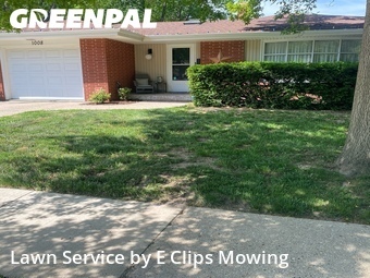 Lawn Cutting nearby Rockford, IL, 
