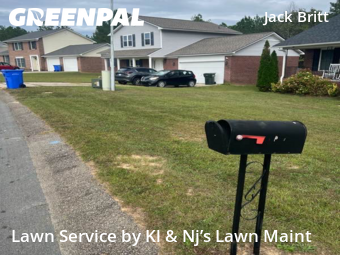 Yard Care Services in Fayetteville, 28314, Weed Trimming by Kl & Nj’s Lawn Maint, work completed in Nov , 2025