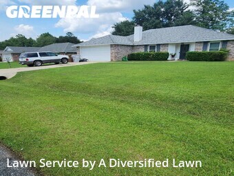 Lawn Care Service nearby Pace, FL, 