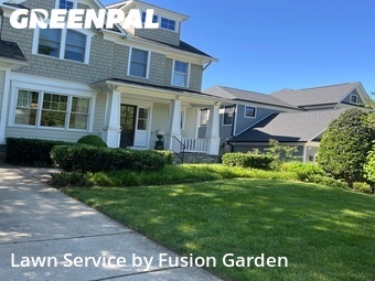 Lawn mowed in Bethesda, 20817