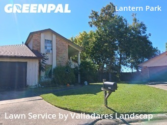 Yard Cuttingin Baytown,77521,Lawn Maintenance by Valladares Landscap, work completed in Jan , 2026