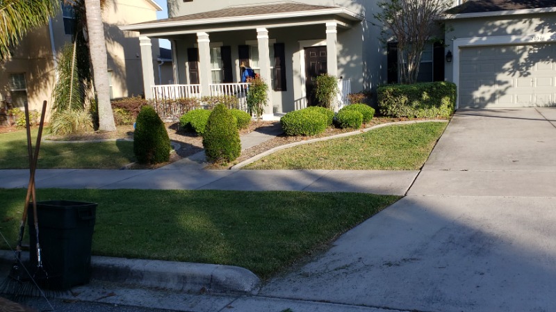 Yard mowing company in Orlando, FL, 32808