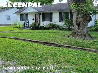 Lawn Care Service nearby Evansville, IN, 