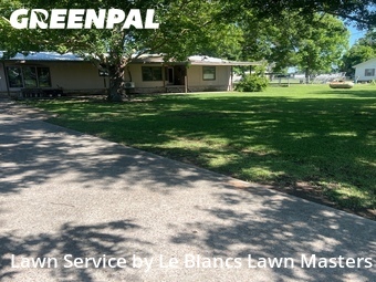 Lawn Cutting nearby Saint Martinville, LA, 