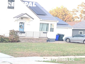 Lawn Care Service nearby Cedar Rapids, IA, 