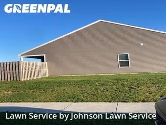 Lawn Mowing nearby Shadeland, IN, 