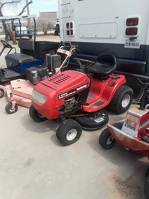 A B & C Small Engines Photo 12