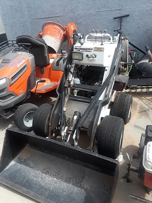 A B & C Small Engines Photo 13