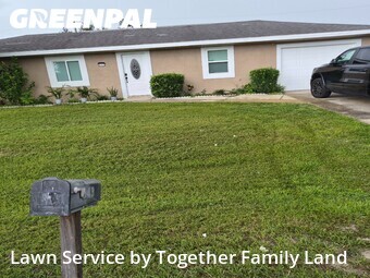 Yard Cutting nearby Port Charlotte, FL, 