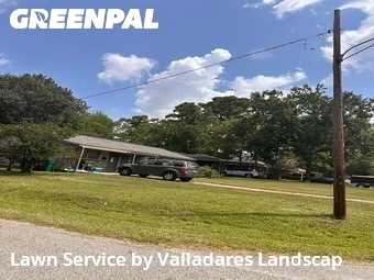Lawn Cuttingin Conroe,77301,Grass Cut by Valladares Landscap, work completed in Nov , 2025