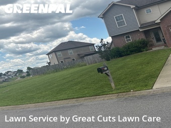 Lawn Maintenance nearby Clarksville, TN, 