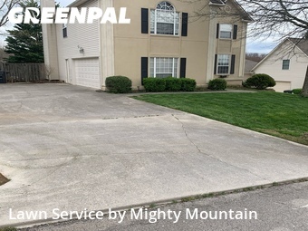 Lawn Mowing Service nearby Knoxville, TN, 