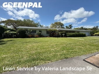 Lawn Mowing nearby Palmetto Bay, FL, 