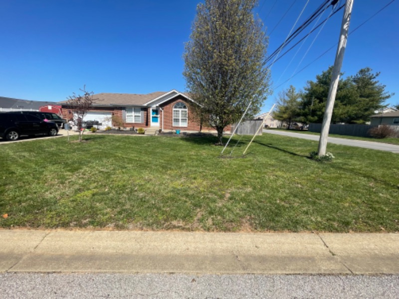 Mt. Washington L&L Lawn Care Services in Mount Washington, KY