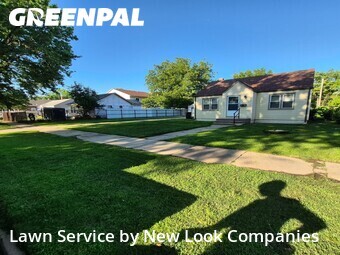 Lawn mowed in Wichita, 67203