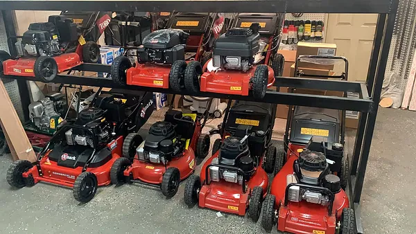 17th Lawnmower Photo 4