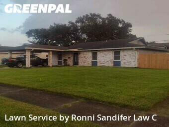 Lawn Maintenance nearby Marrero, LA, 