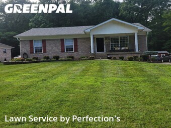 Yard Mowing nearby Hollyvilla, KY, 
