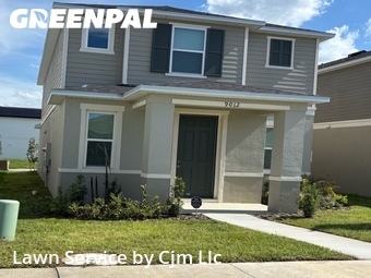 Lawn mowed in Davenport, 33896