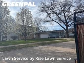 Lawn mowed in Moline, 61265