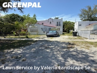 Lawn Mowing Service nearby North Miami, FL, 