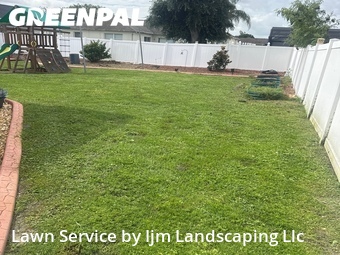 Lawn mowed in Buena Ventura Lakes, 34743