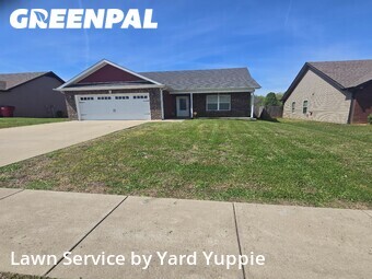 Grass Cutting nearby Clarksville, KY, 