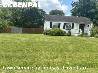 Lawn mowed in Knoxville, 37917
