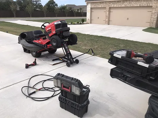 Leal’s Lawn Mower Repair Service Photo 1
