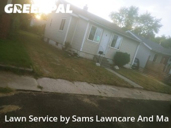 Lawn Cut nearby East Alton, IL, 