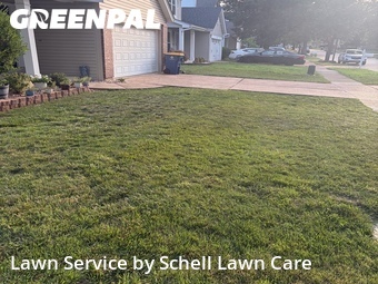 Grass Cutting nearby Ballwin, MO, 