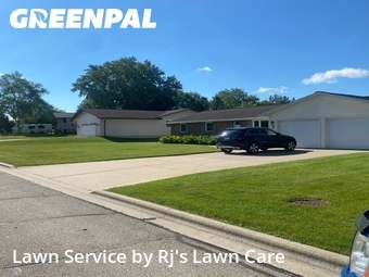 Yard Mowing nearby Green Bay, WI, 