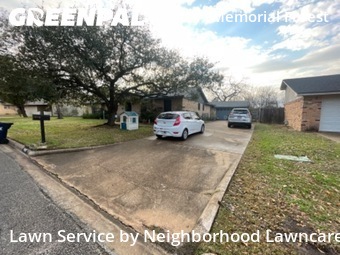 Lawn mowed in Bryan, 77802